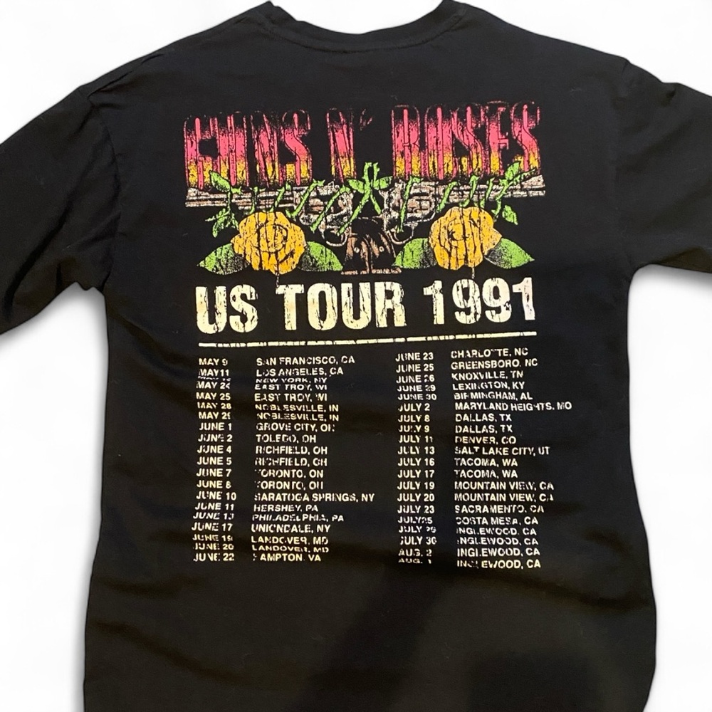 graphic tee - Picture 2 of 3